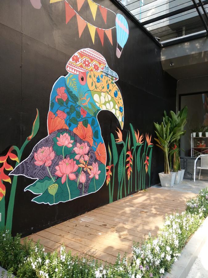 Хостел Warm Casa Chiangmai Чиангмай Экстерьер фото